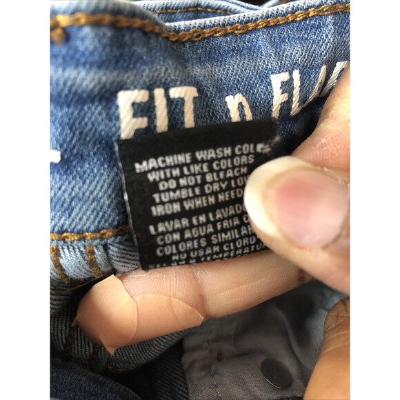 S.O.N.G Fit N Flare Junior Denim Jeans 13/31 Factory Destroyed Distressed - Picture 6 of 15